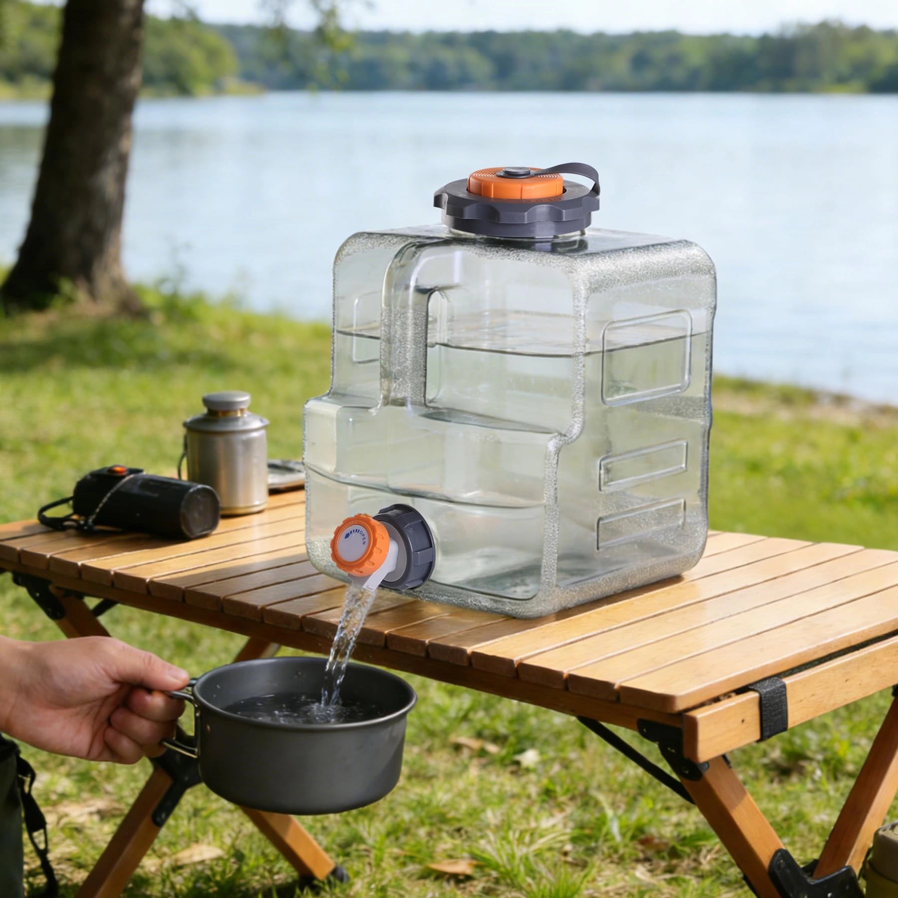Portable Water Storage Tank with Adjustable Spigot - Food Grade PC